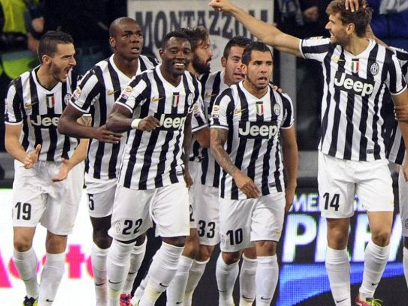 Juventus-Napoli 3-0, resoconto e pagelle. Pirlo da pallone d'oro