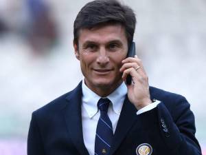 inter, zanetti carica i nerazzurri