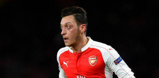 Juventus, Ozil è l’obiettivo principale: il giocatore è in uscita dall’Arsenal