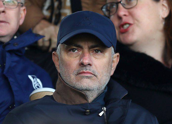 Fulham FC v Everton FC - Premier League Mourinho Roma