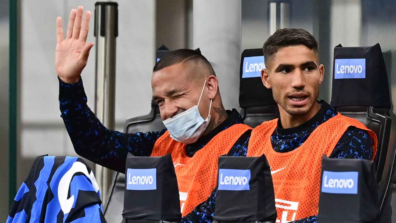Nainggolan saluta l'Inter e torna in Sardegna
