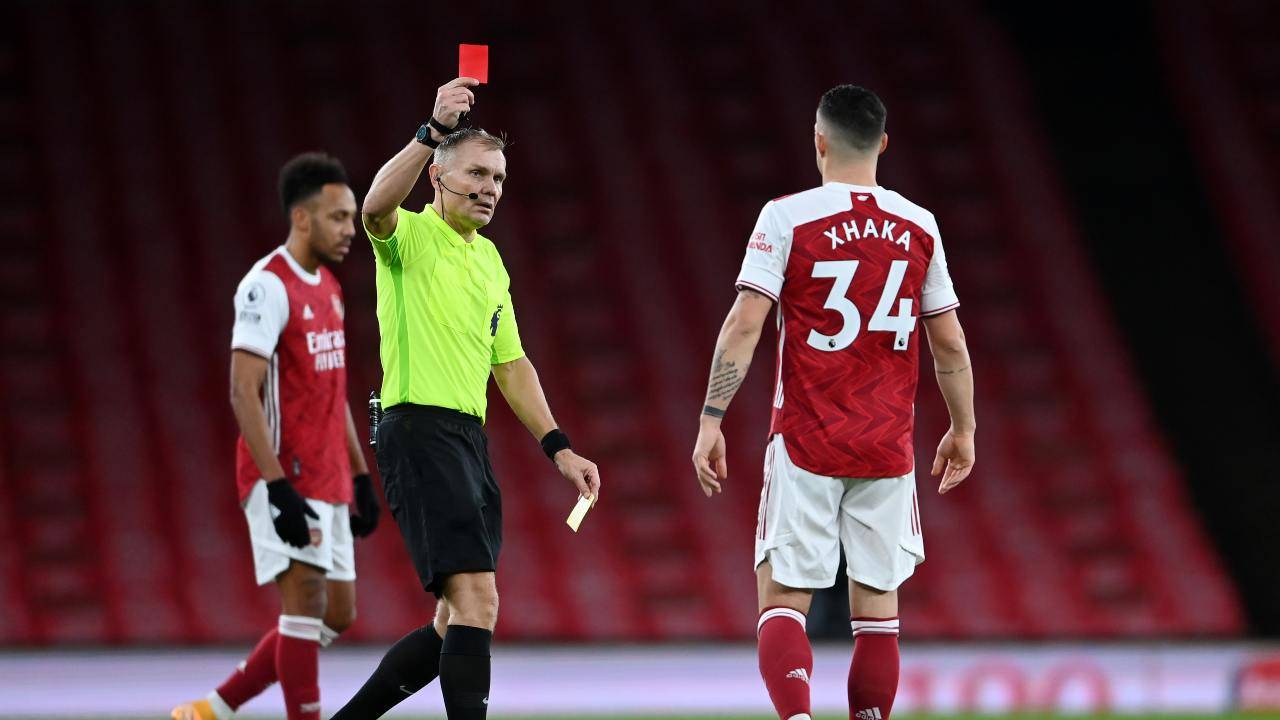 Xhaka espulso e sempre più lontano dall'Arsenal, l'Inter ci prova