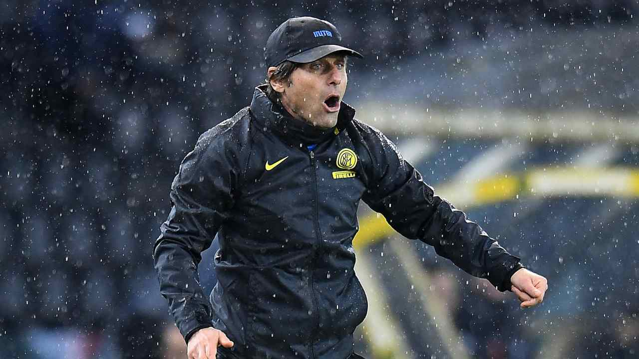 Conte esulta dopo un gol