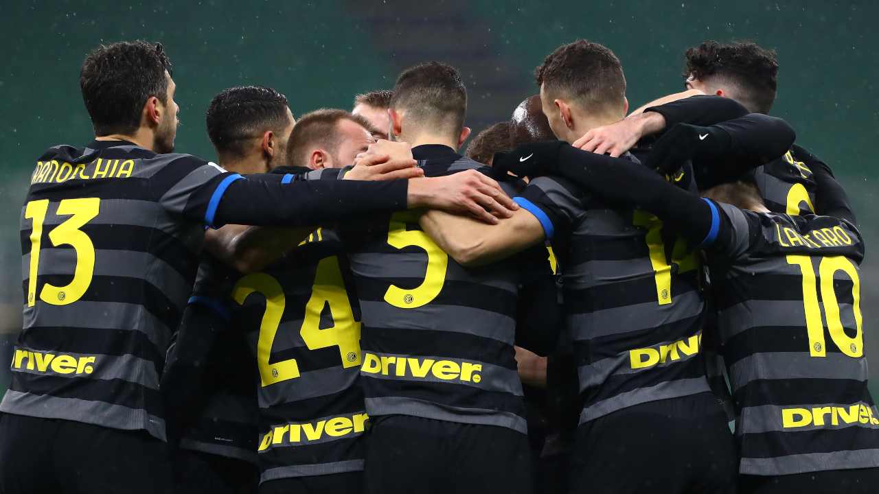 L'Inter esulta al gol