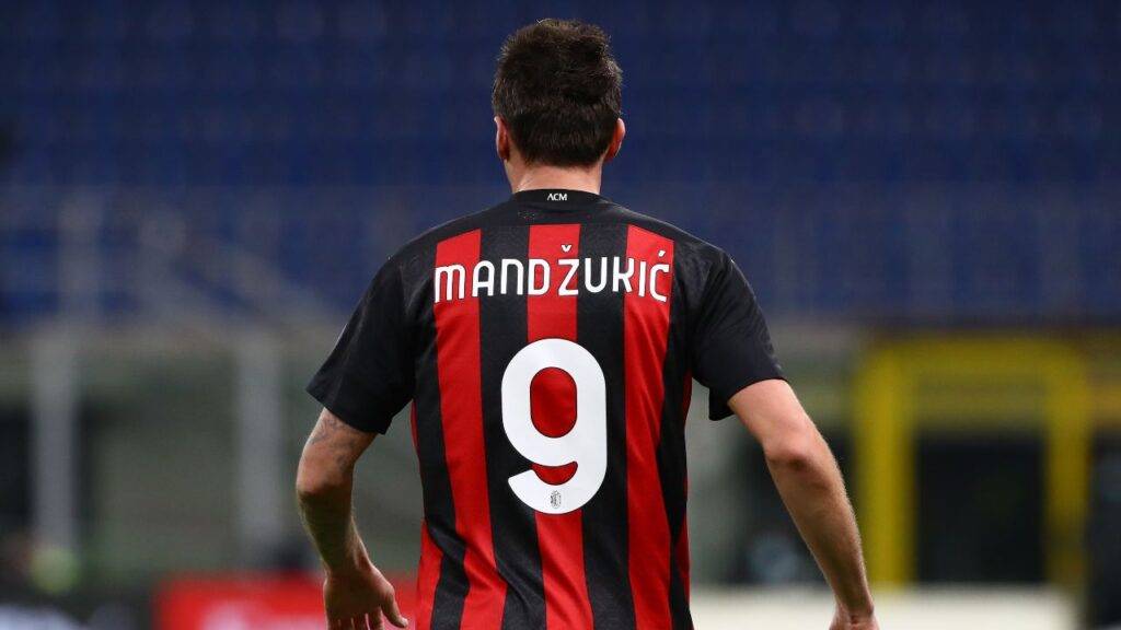 Mandzukic in azione con la maglia del Milan