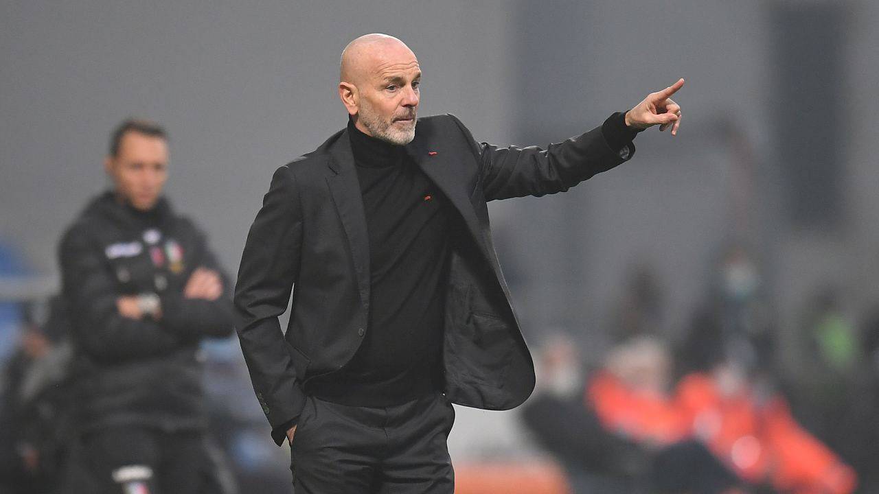 Stefano Pioli dà indicazioni