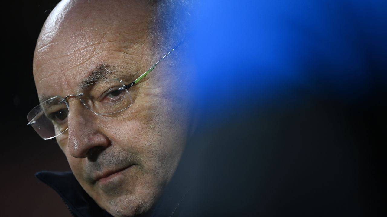 Beppe Marotta pensierioso