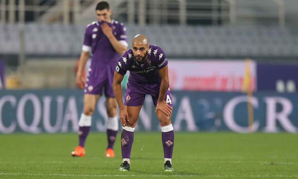Amrabat in campo con la Fiorentina