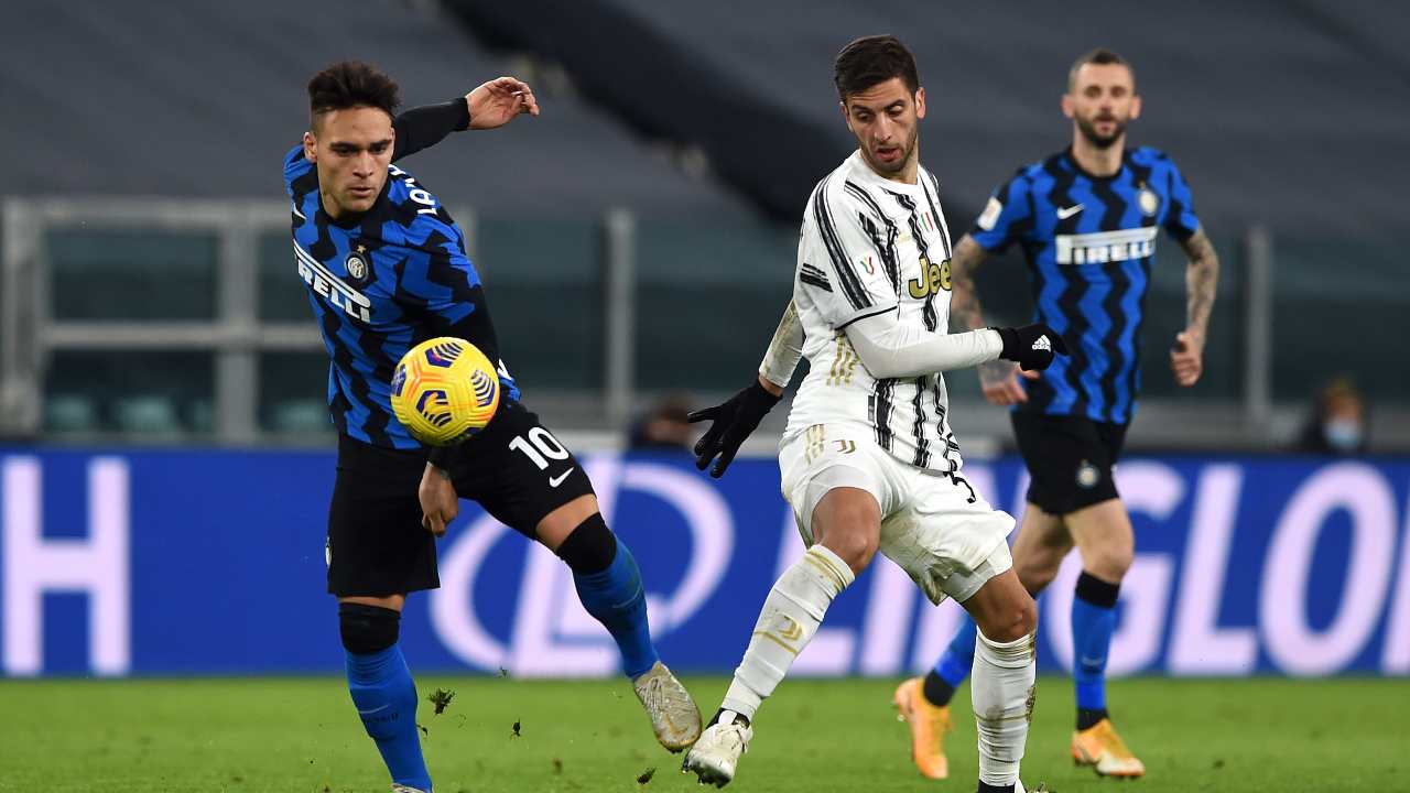 Lautaro e Bentancur in azione