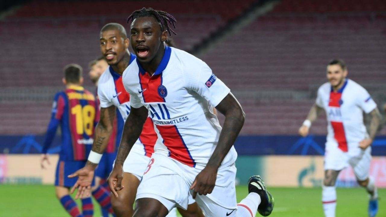 Kean esulta dopo il gol al Barcellona