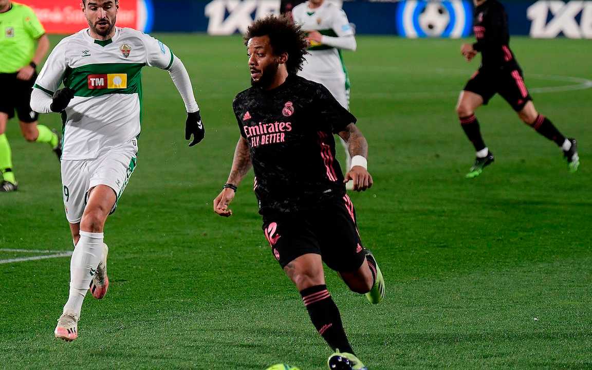Marcelo porta palla