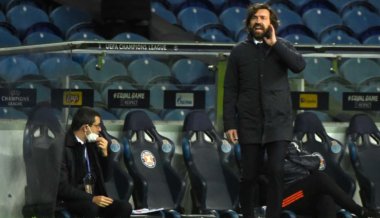Pirlo grida in panchina