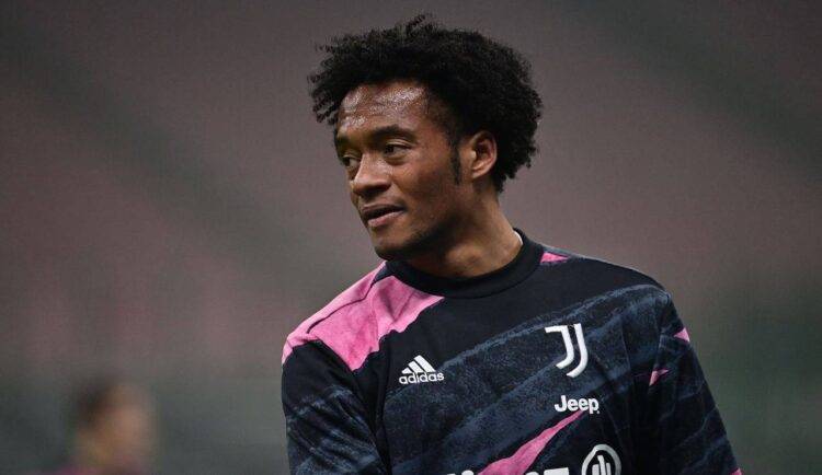 Cuadrado si allena prima dell'incontro