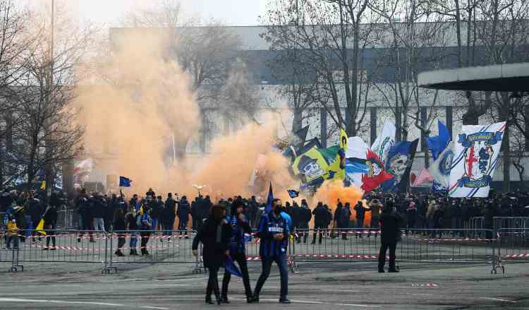 Tifosi dell'Inter a San Siro