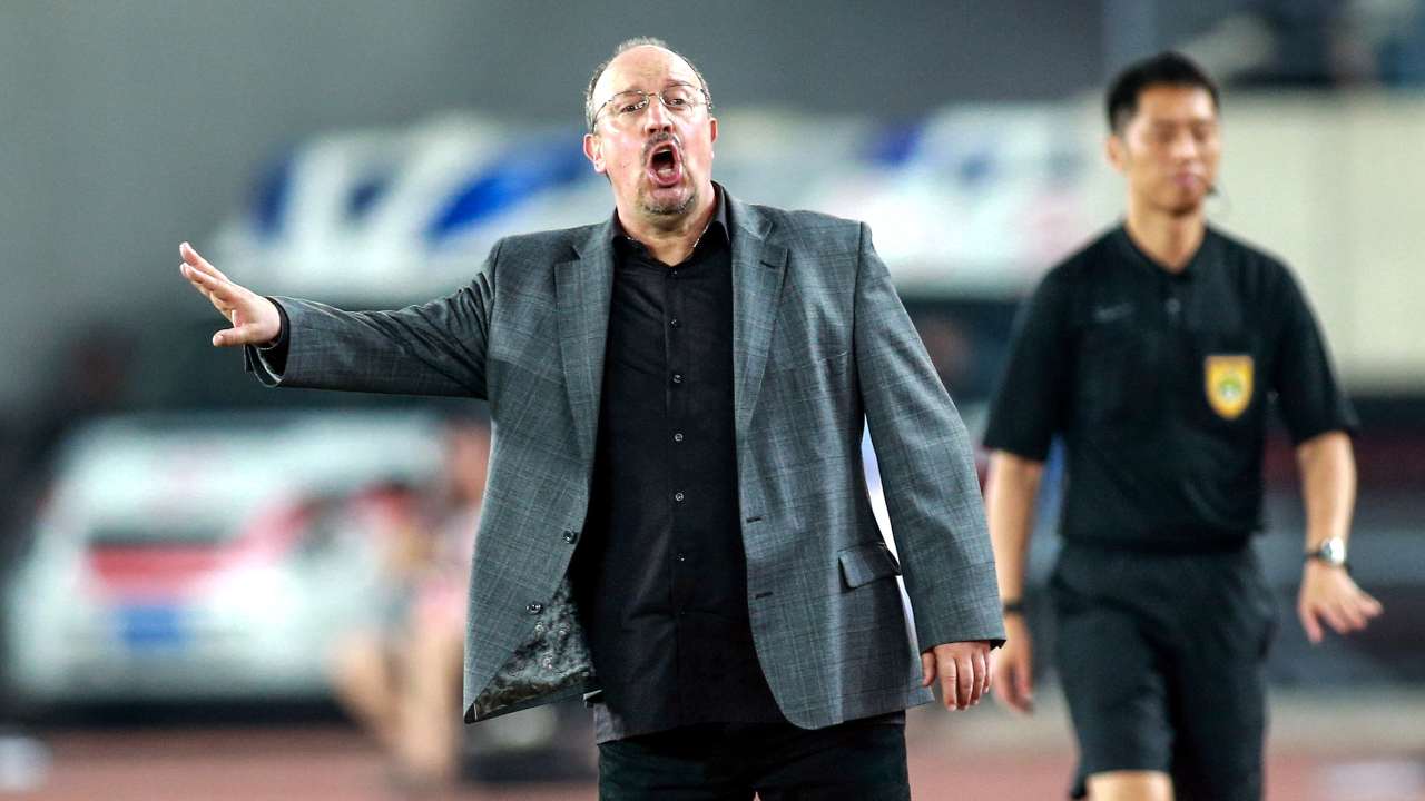 Rafa Benitez dà indicazioni