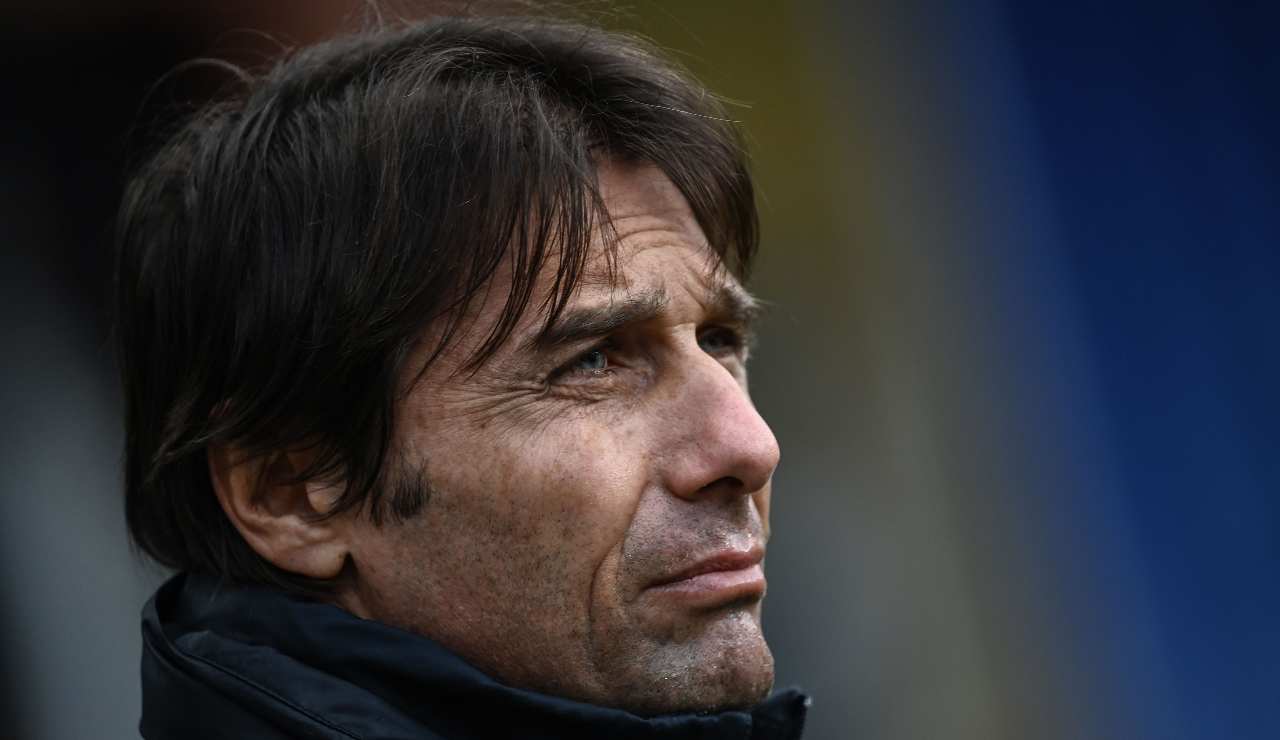 Antionio Conte pensieroso