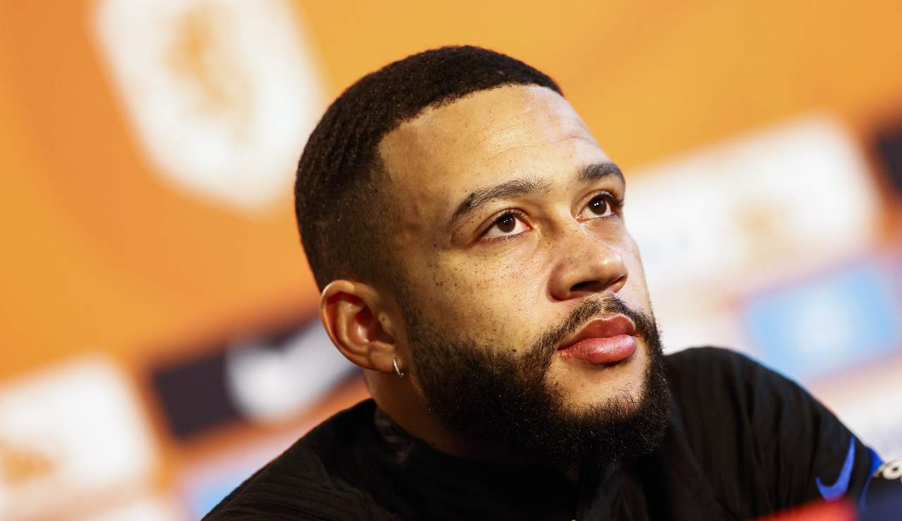 Memphis Depay in conferenza