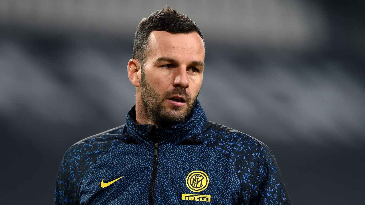 Handanovic durante il riscaldamento
