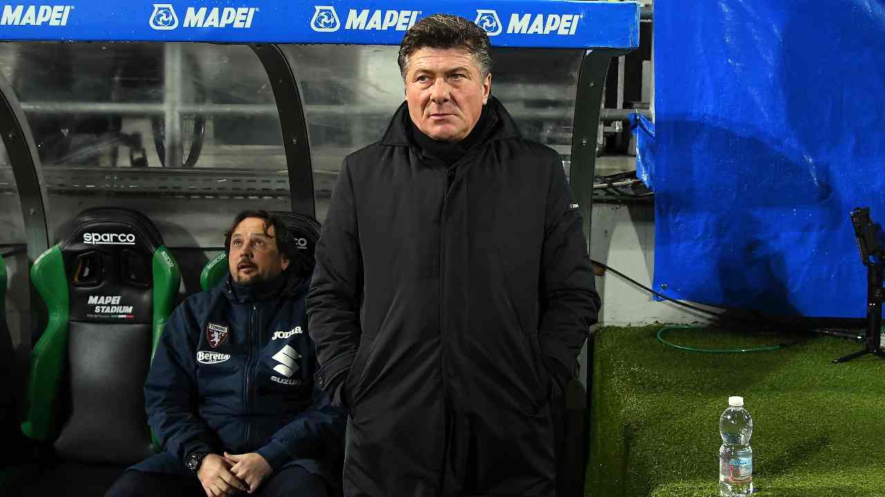 Walter Mazzarri in panchina