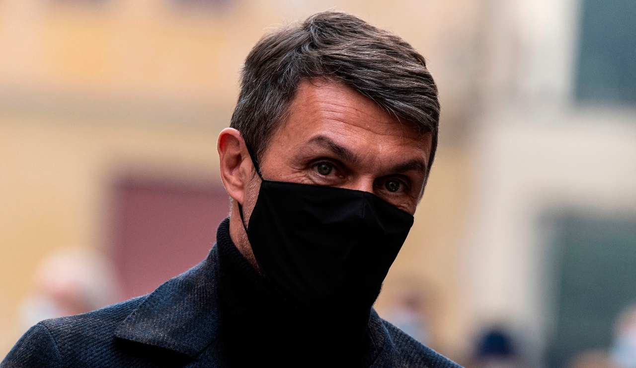 Paolo Maldini con la mascherina