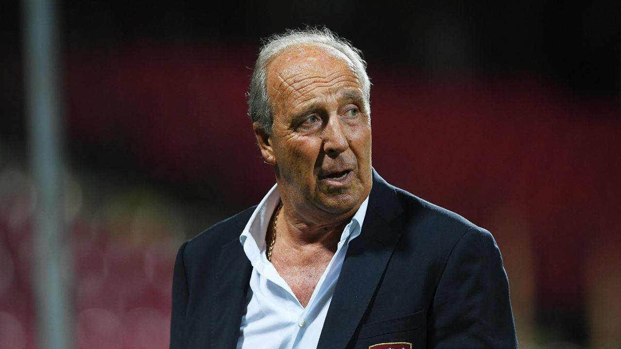 Giampiero Ventura entra in campo