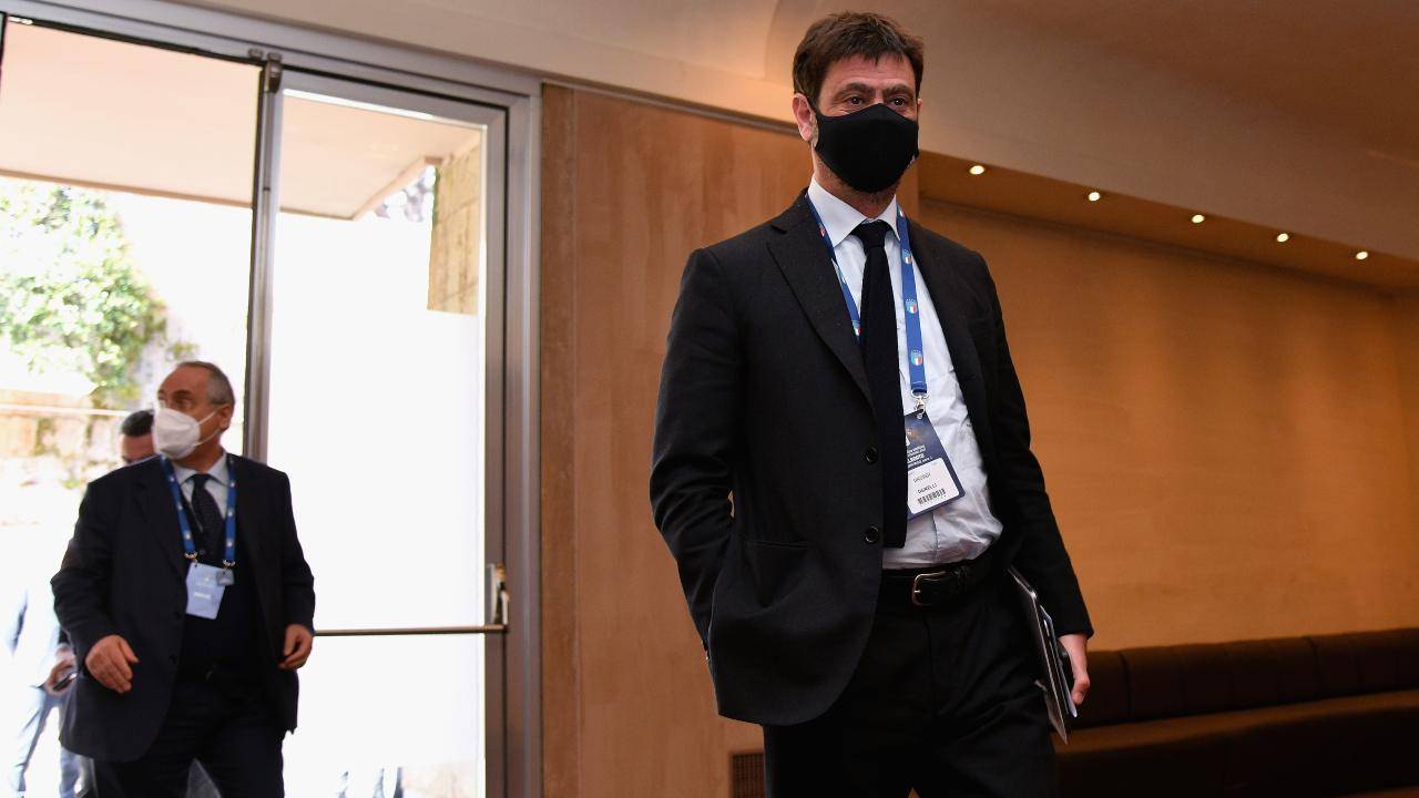 Andrea Agnelli con mascherina