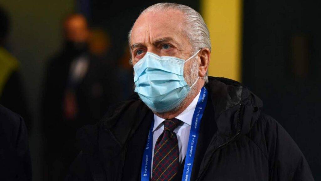 De Laurentiis con mascherina