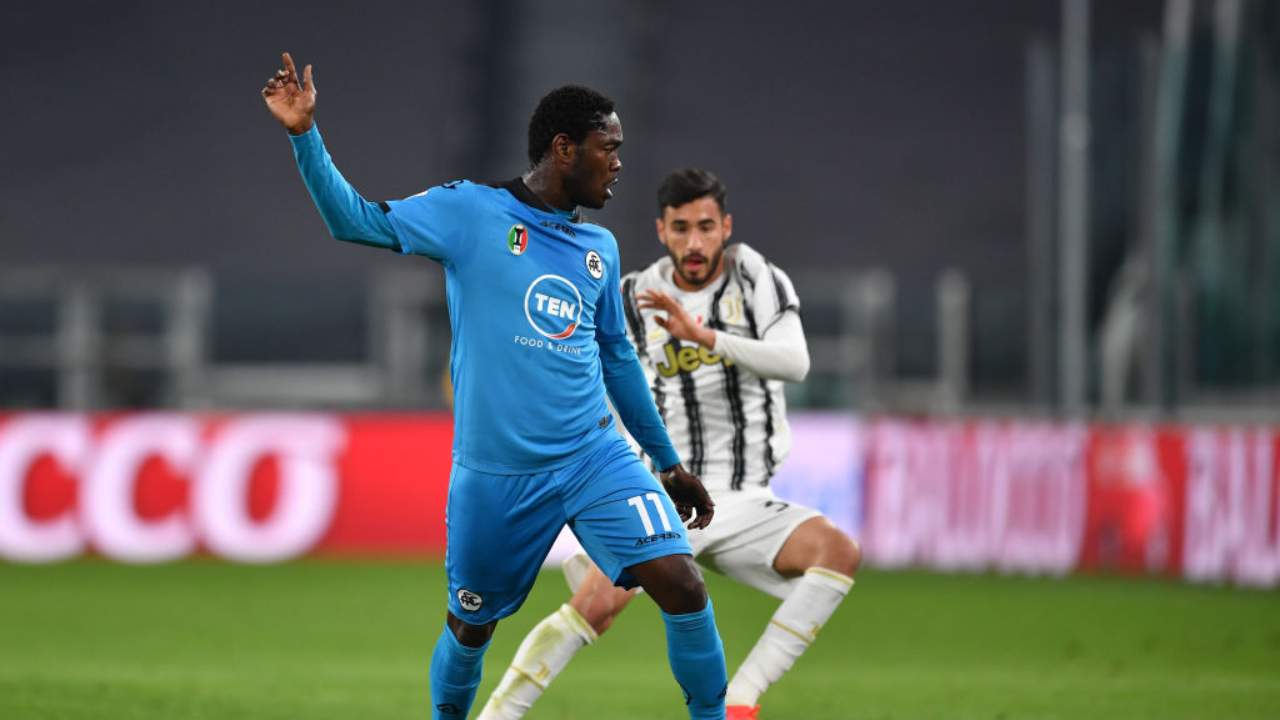 Frabotta e Gyasi durante Juve-Spezia