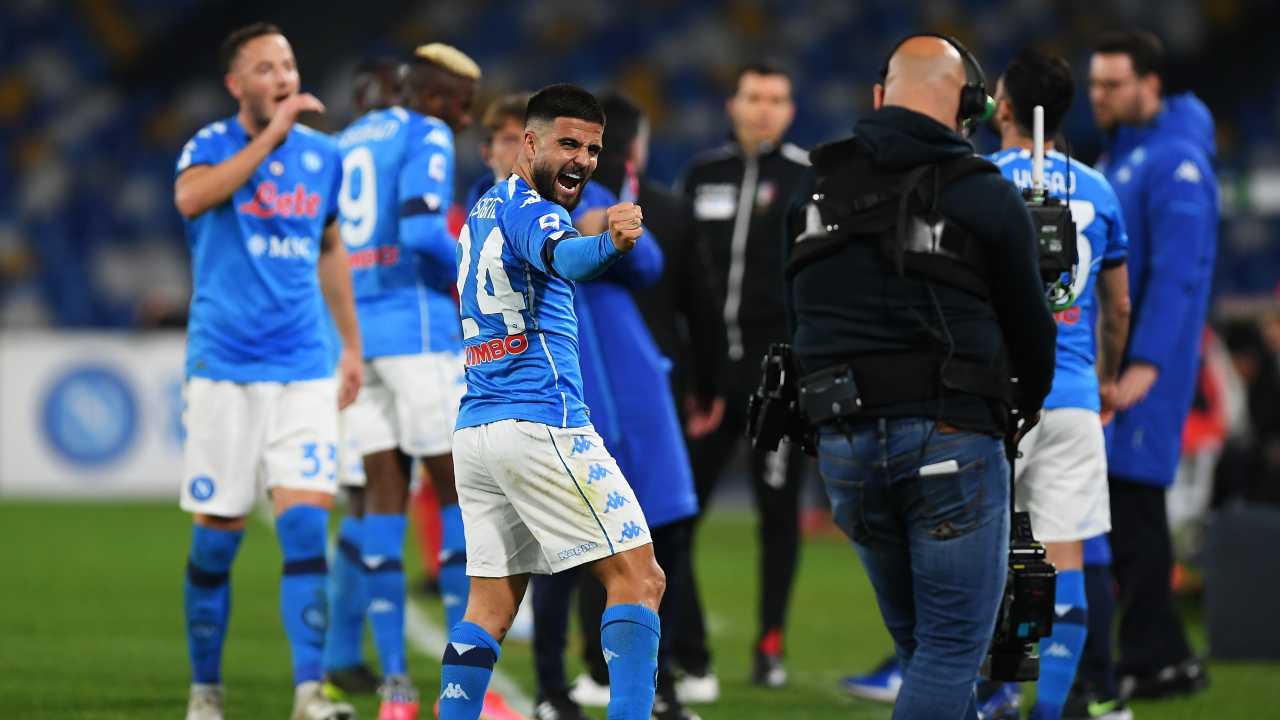 Insigne esulta