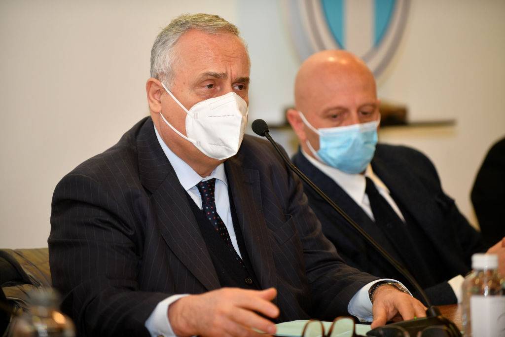 Lotito durante una conferenza all'Olimpico