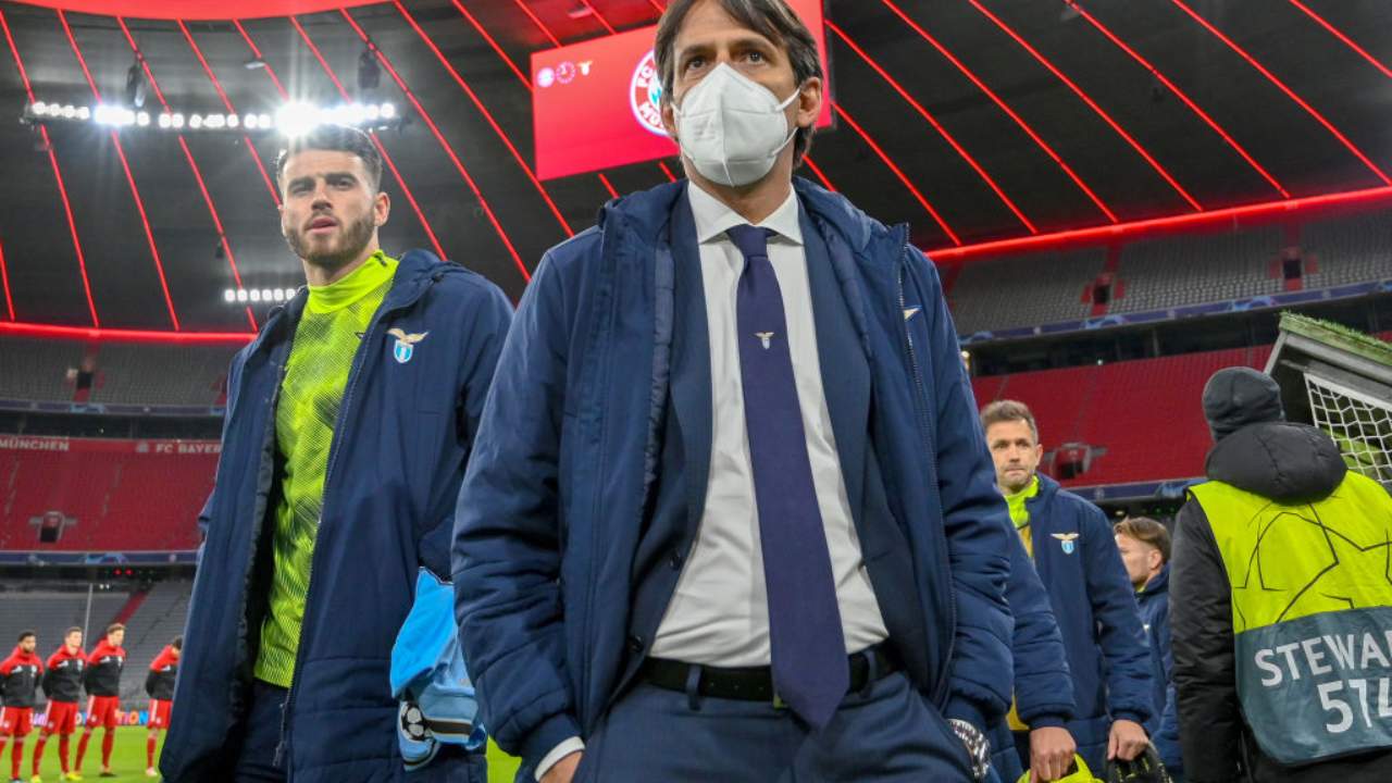 Inzaghi con mascherina a Monaco