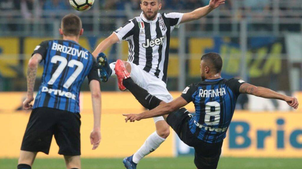 contrasto pjanic rafinha con brozovic