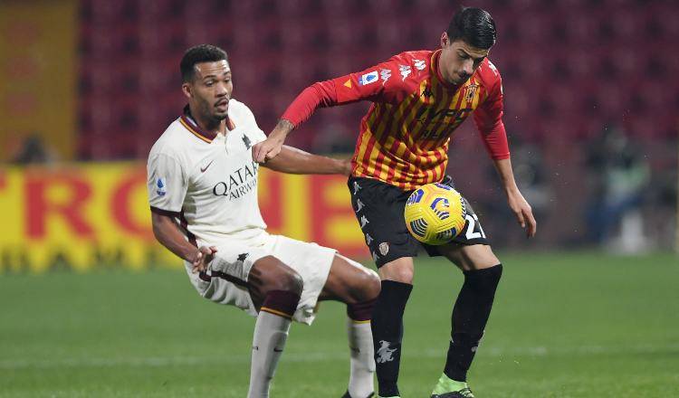 Juan Jesus in campo contro il Benevento