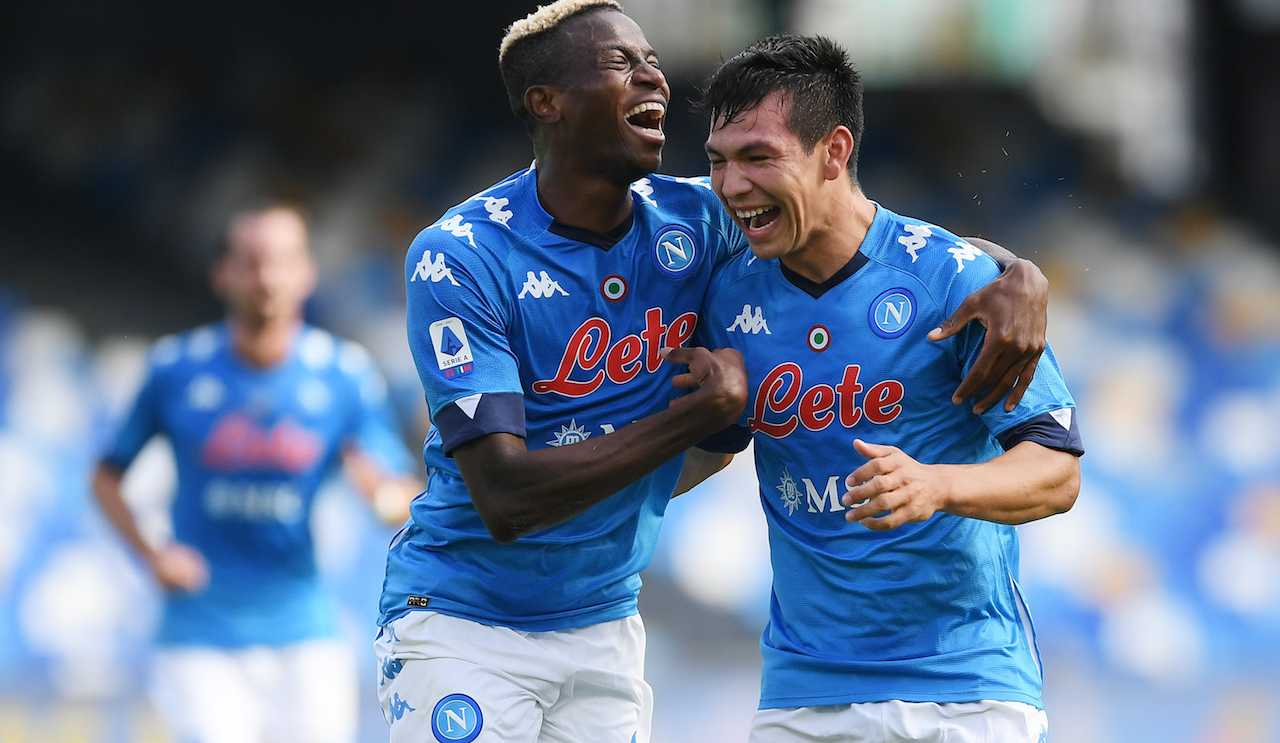 Osimhen esulta con Lozano