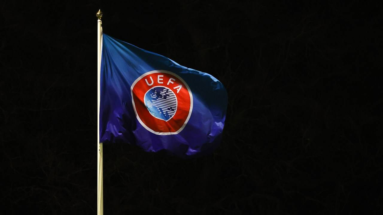 La bandiera della UEFA