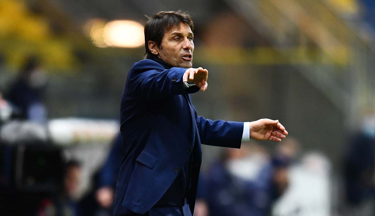 Conte dà indicazioni