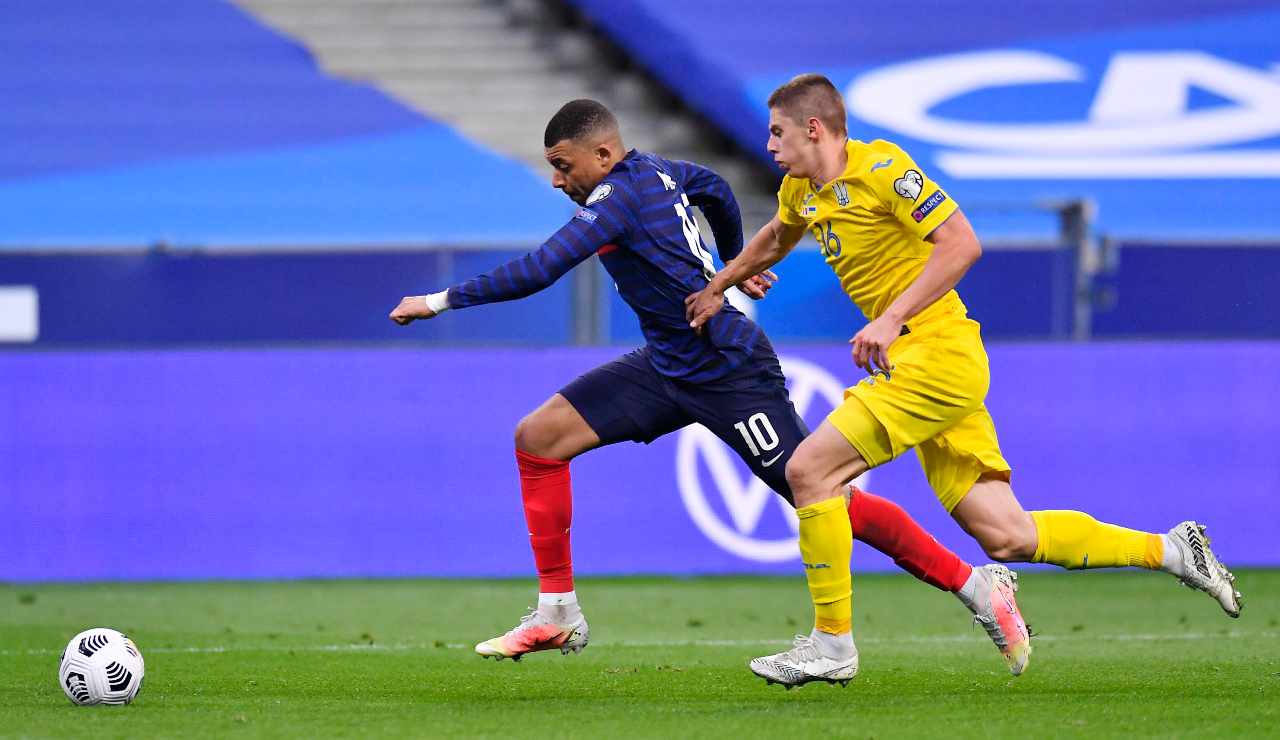 Mykolenko contro Mbappe