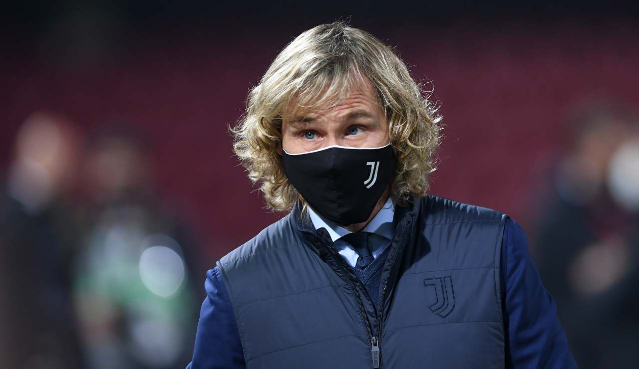Pavel Nedved con la mascherina