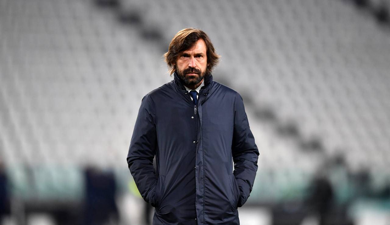 Andrea Pirlo con le mani in tasca