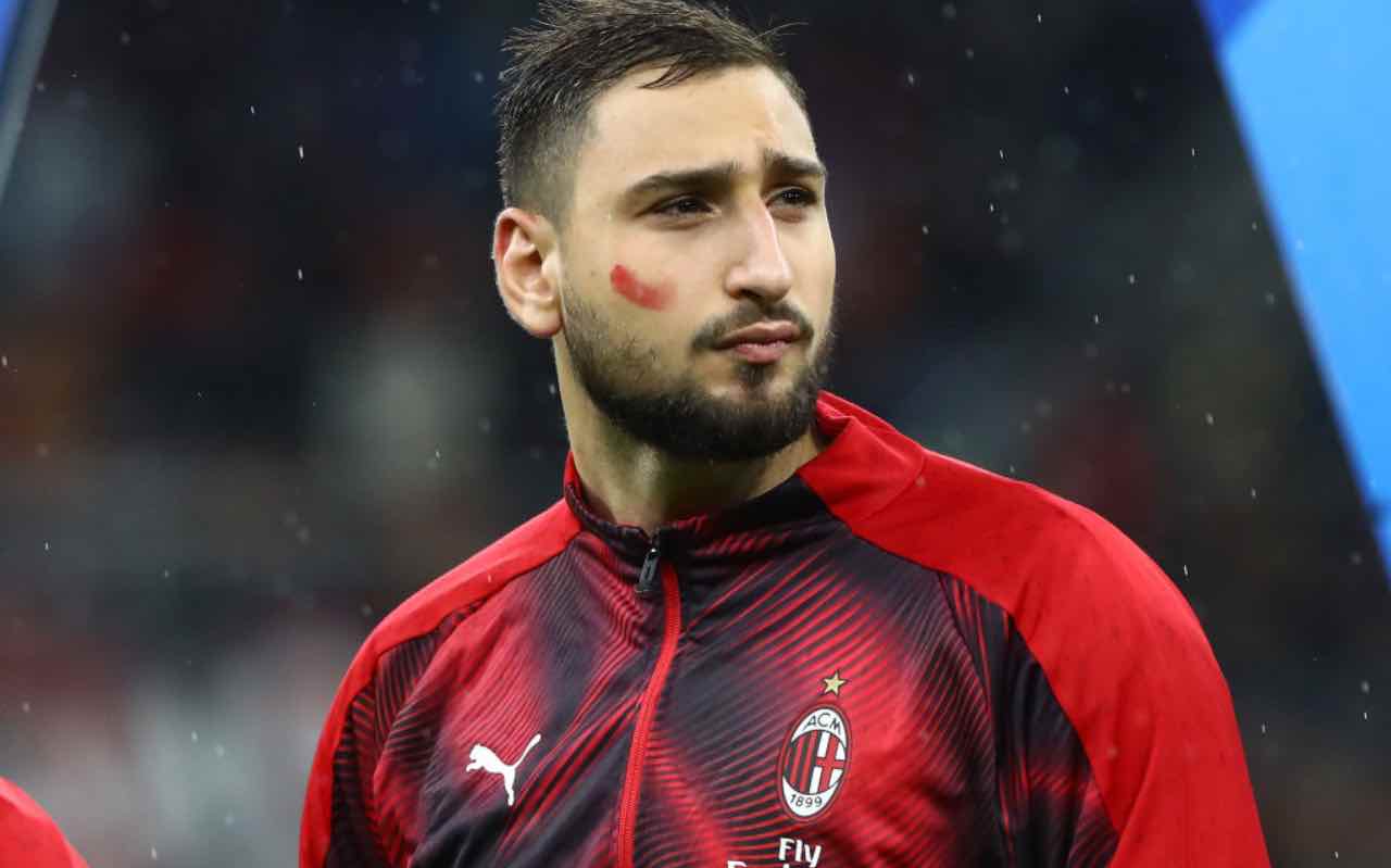 Donnarumma con la maglia del Milan