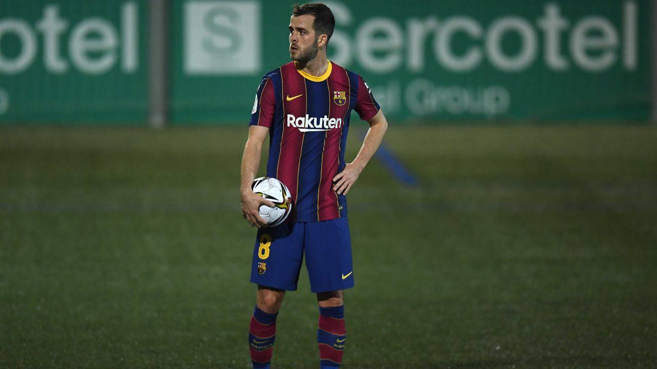 Miralem Pjanic in campo