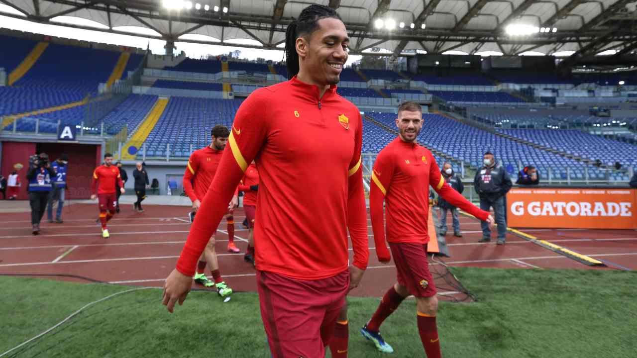 Chris Smalling in riscaldamento