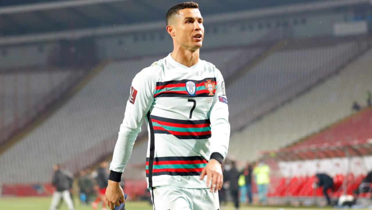 Ronaldo con la maglia del Portogallo