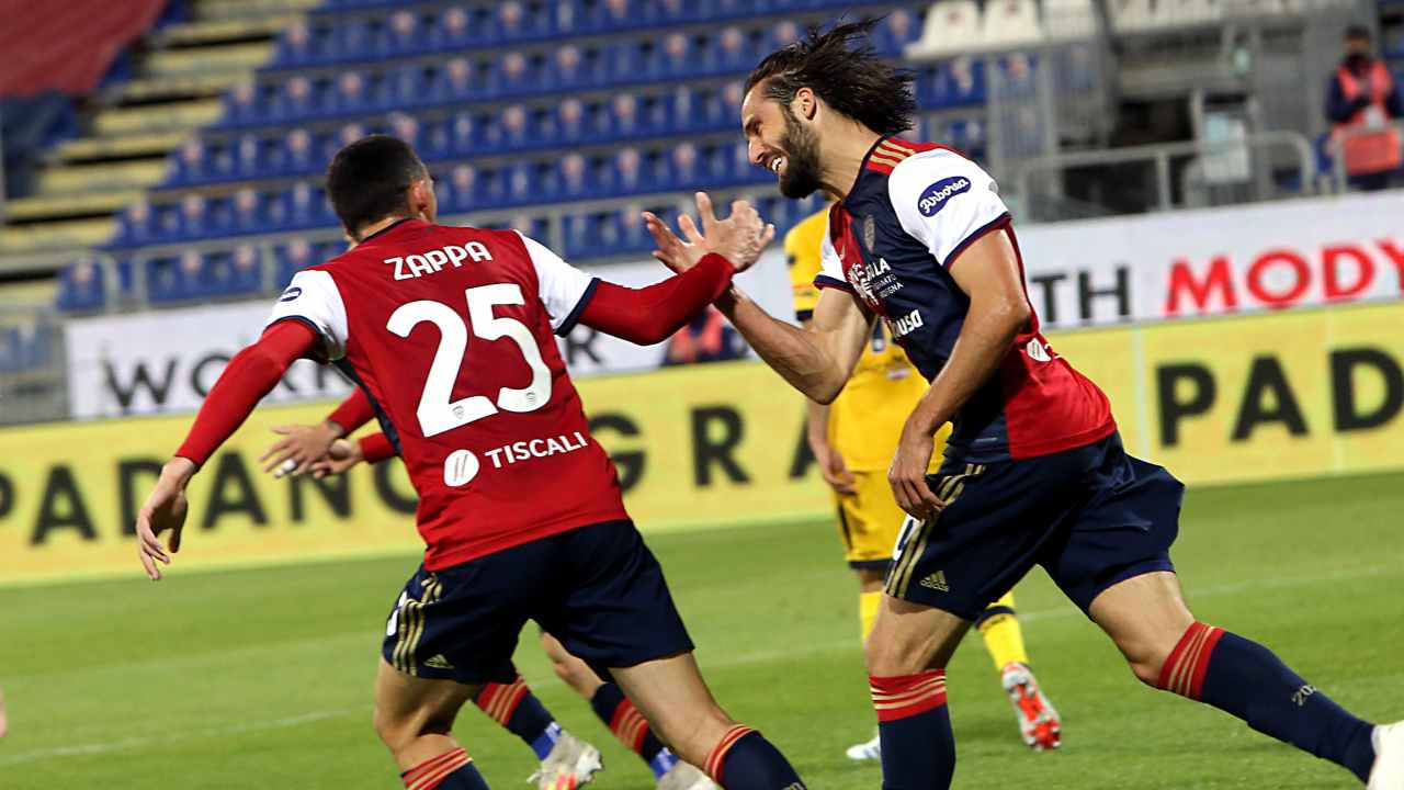 Cagliari-Parma in campo