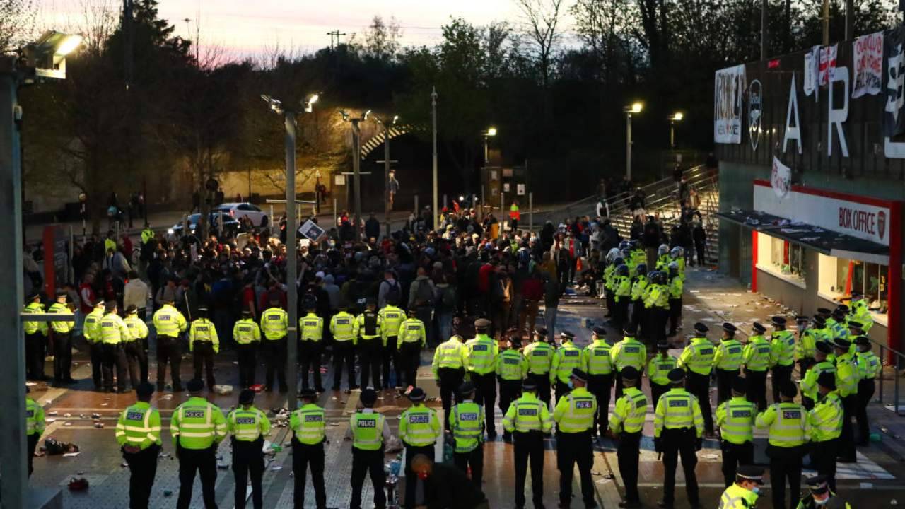 Proteste tifosi dell'Arsenal