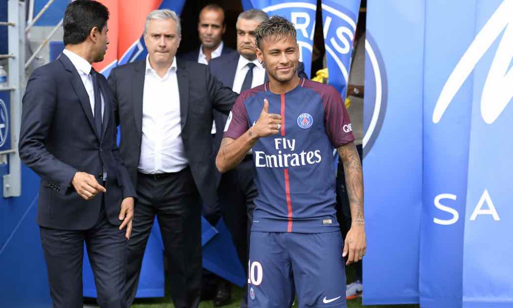 Neymar nel giorno della presentazione col PSG