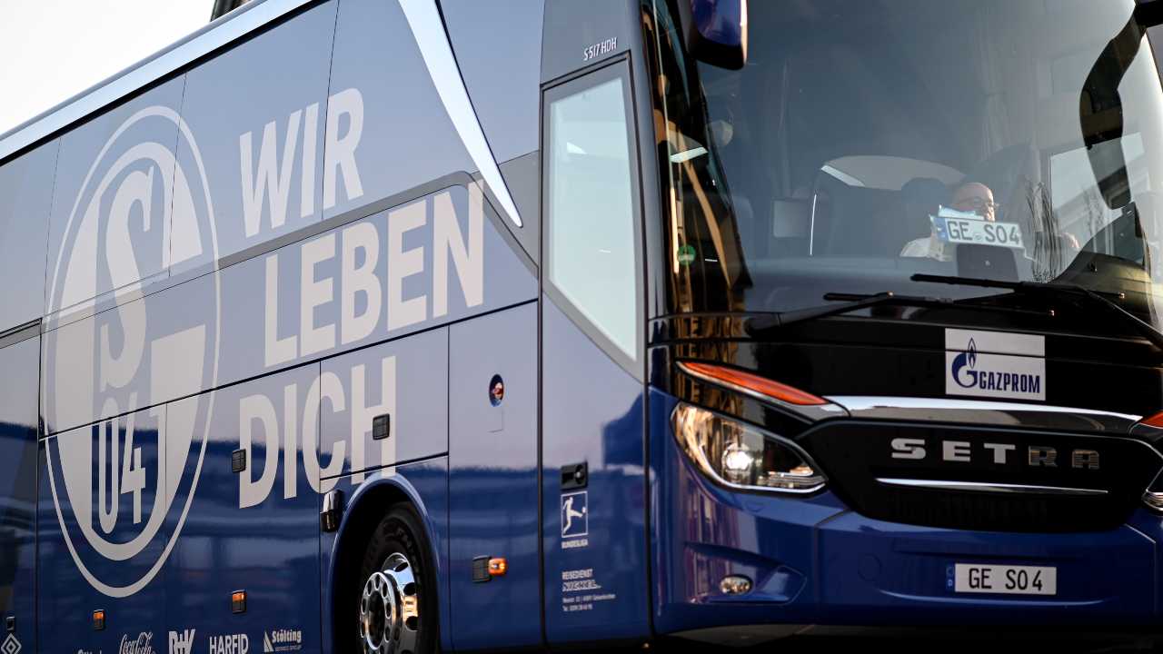 bundesliga Schalke aggressione tifosi