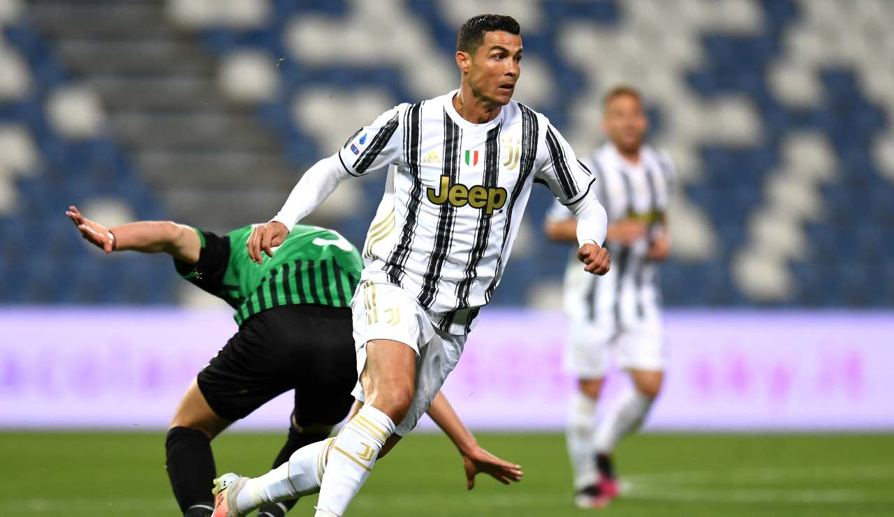 Ronaldo palla al piede
