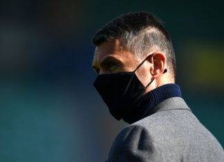 Paolo Maldini con la mascherina