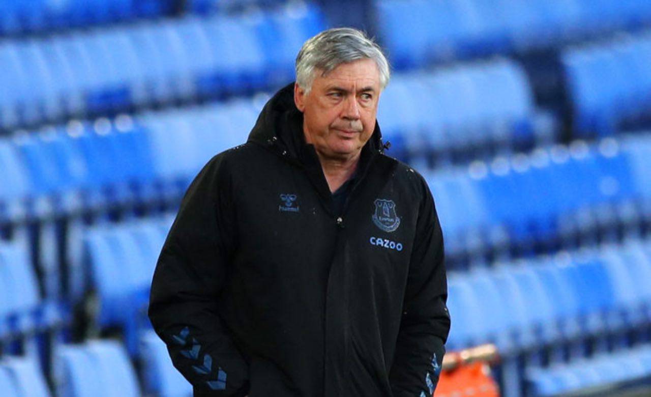 Ancelotti sulla panchina dell'Everton